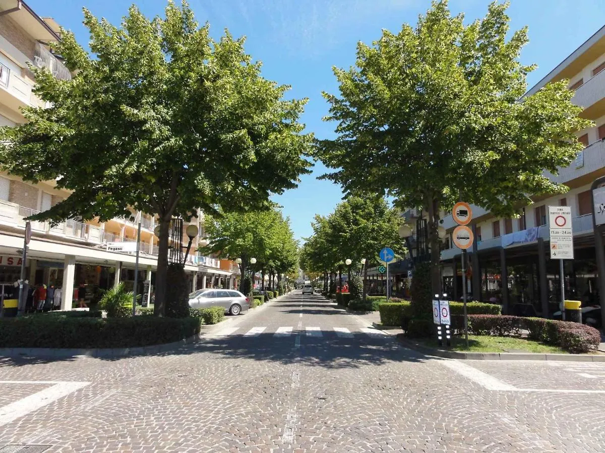 Apartment In Bibione 38306 Italy